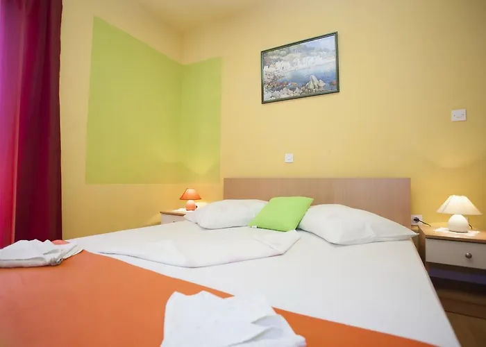 Mia * ماكارسكا