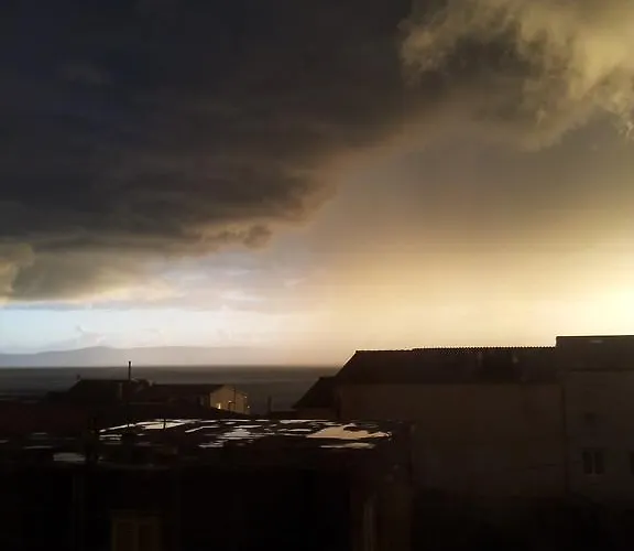 Mia ماكارسكا