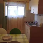 Mia *